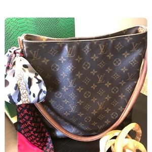 Authentic Louis Vuitton Looping GM handbag